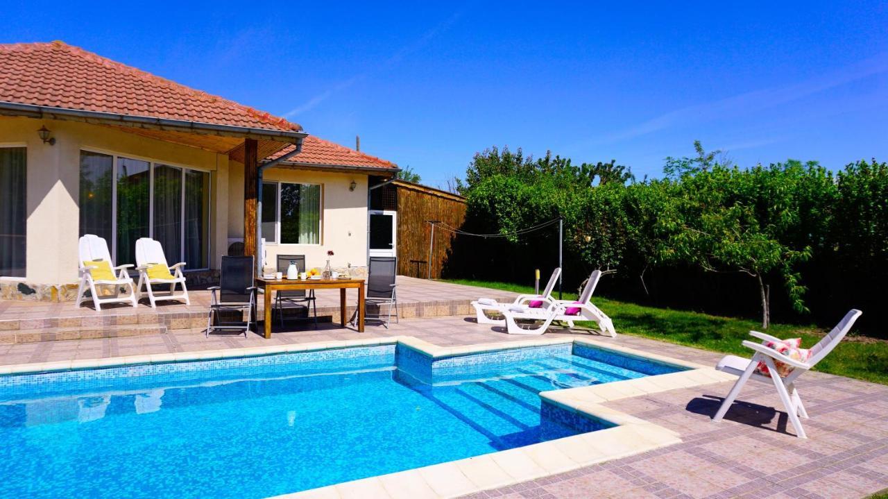 Вила Релакс - Villa Relax Sokolovo Eksteriør bilde