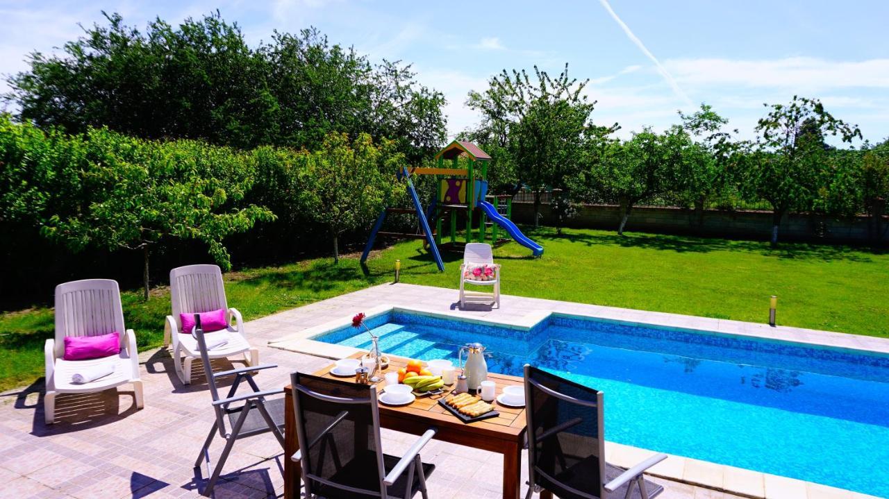 Вила Релакс - Villa Relax Sokolovo Eksteriør bilde