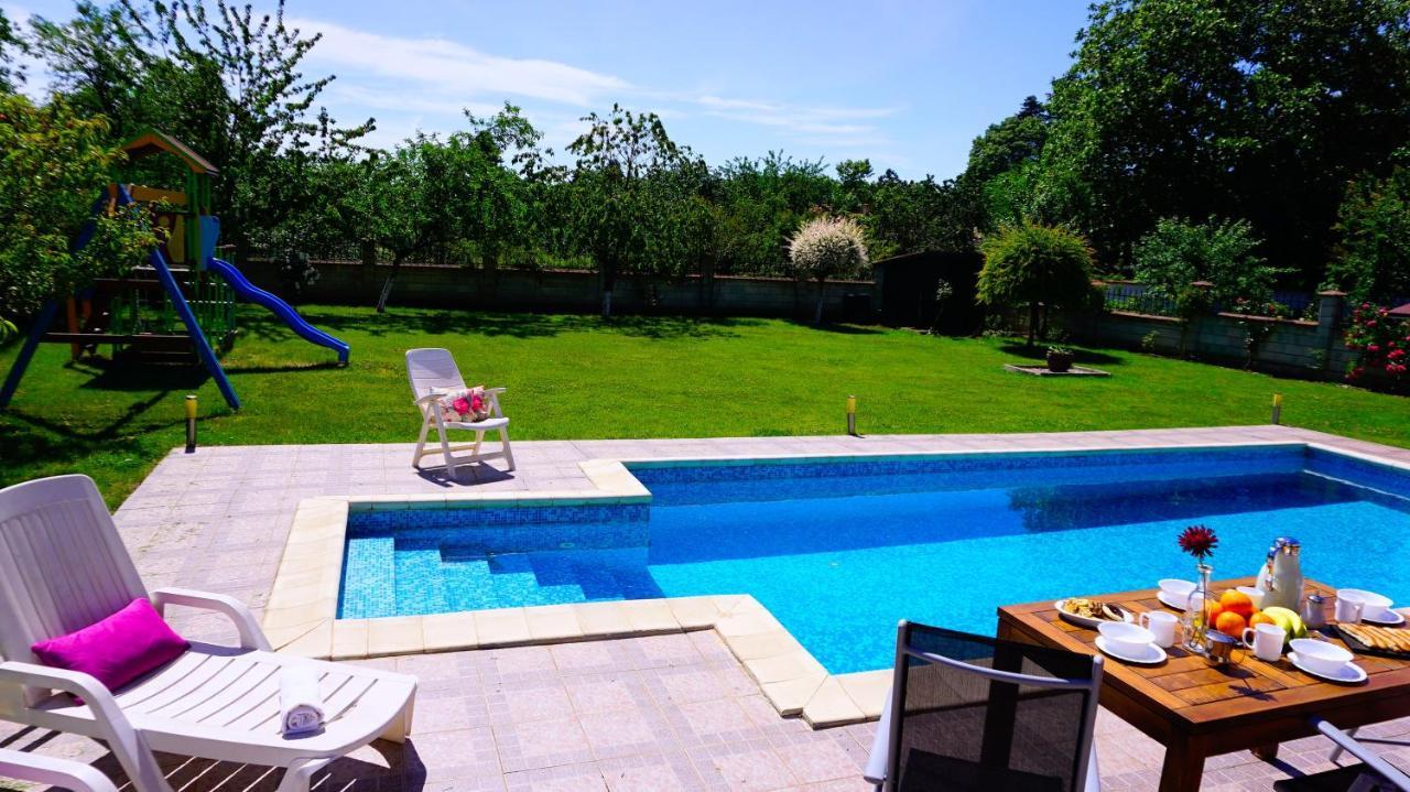 Вила Релакс - Villa Relax Sokolovo Eksteriør bilde