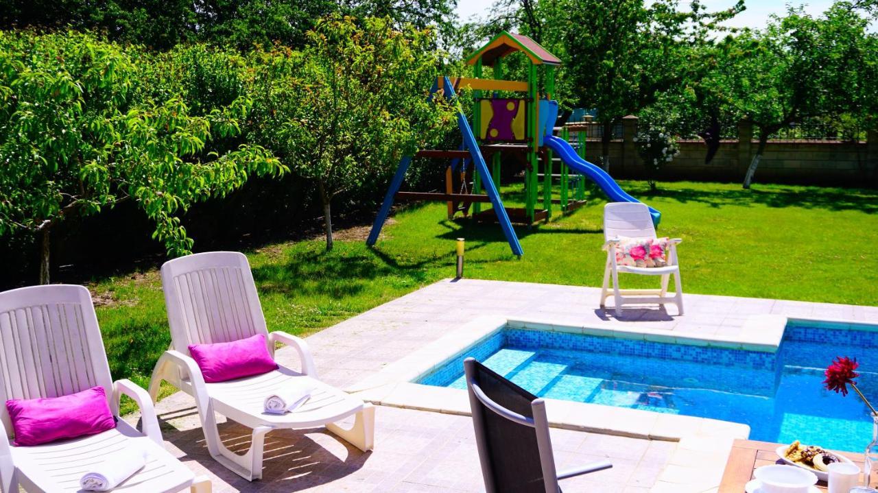 Вила Релакс - Villa Relax Sokolovo Eksteriør bilde