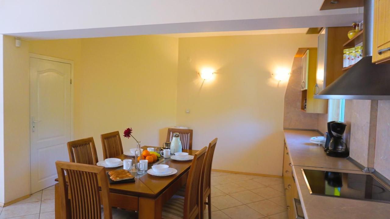 Вила Релакс - Villa Relax Sokolovo Eksteriør bilde